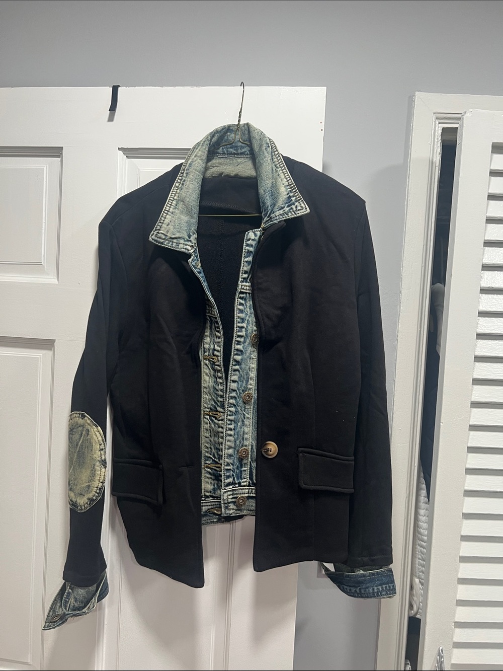 women Black Layered Shirt Jacket with Light Denim Trim